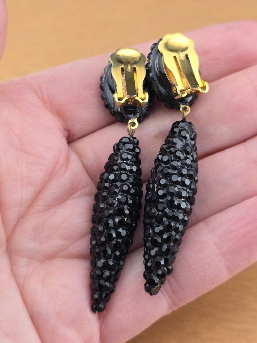 Vintage Richard Kerr Black Pave Rhinestone Drop Clip-On Earrings Statement READ - Picture 6 of 8